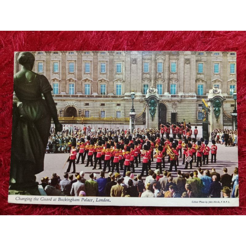 

Post Card British Buckingham Palace London UN USED