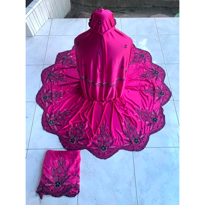 MUKENA SETELAN TRIKO BORDIR / TELENGKUNG / MUKENA ATAS BAWAH (PINK FANTA)
