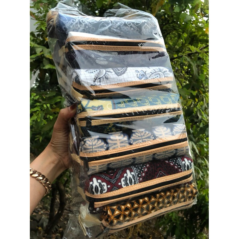 

souvenir pernikahan (isi 20pcs) pouch tempat pensil batik dompet batik yogya