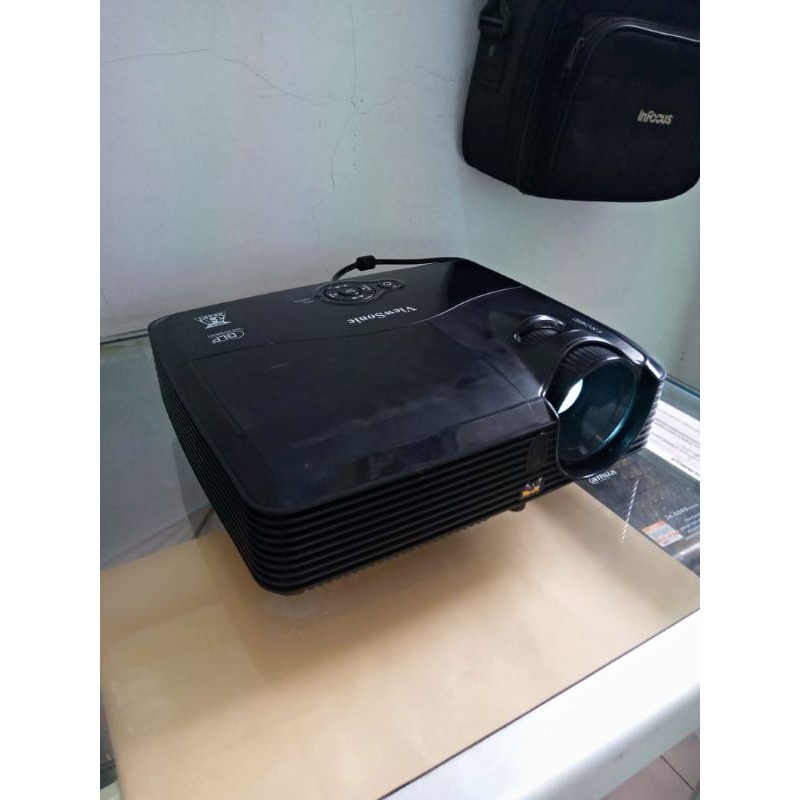 PROYEKTOR BEKAS VIEWSONIC PJD5213 SECOND BAGUS MURAH