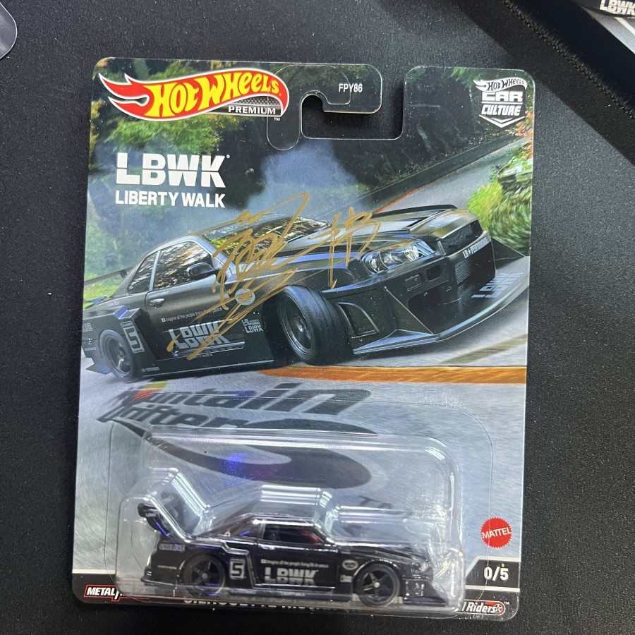 Hot wheels lbwk skyline er34 chase super silhouette chase car r34 sign