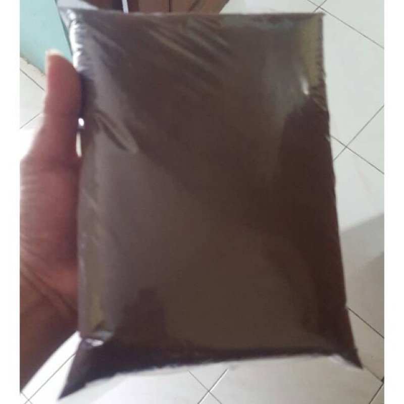 

Kopi Bubuk Hitam Robusta Giras Berkwalitas Super 1 Kg