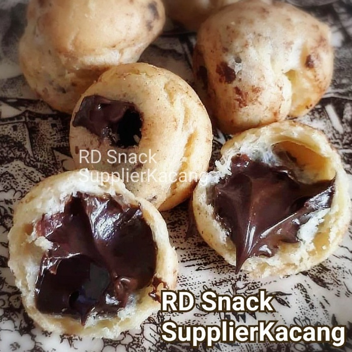 

DAPATKAN Soes Coklat 25gram Kue Soes Cokelat Wallens RD Snack Jakarta