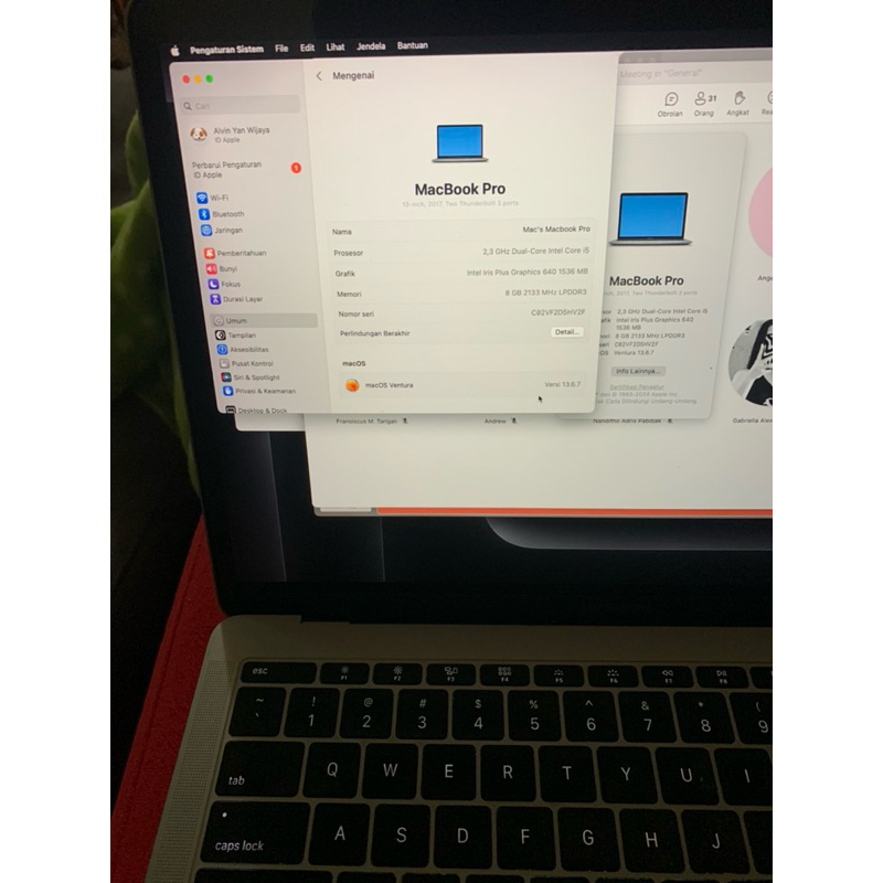 Macbook pro 2017 8/256GB