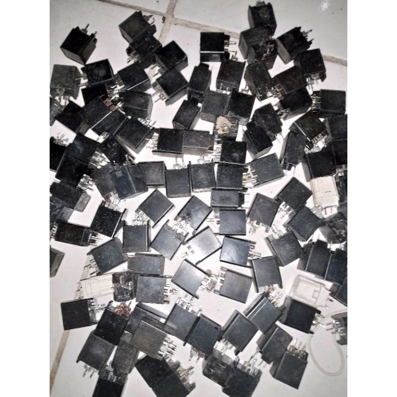 PTC tv kaki 3(bekas)