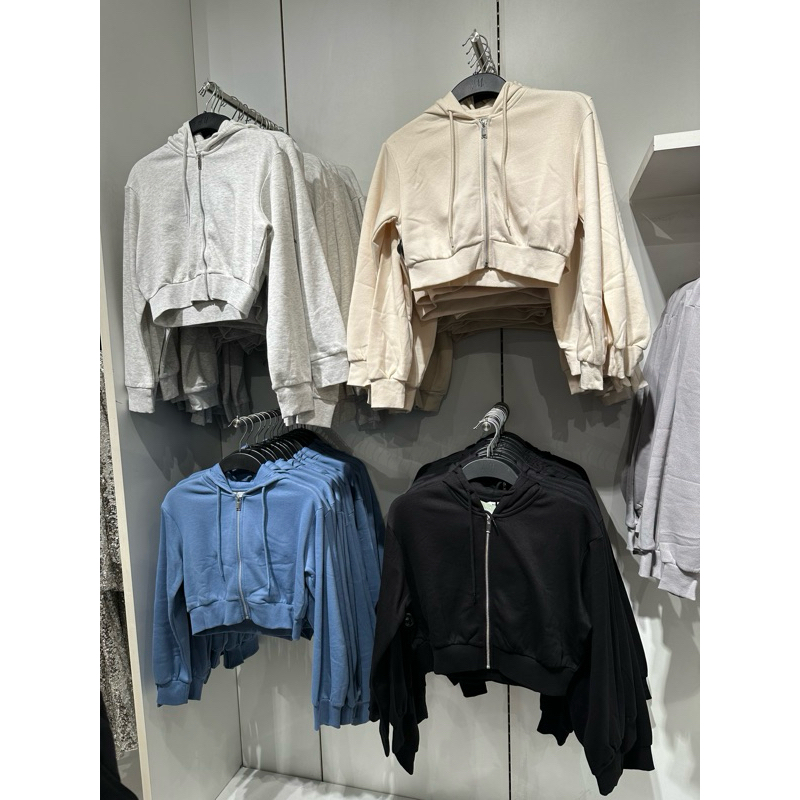 HOODIE ZIPPER H&M CROP SALE