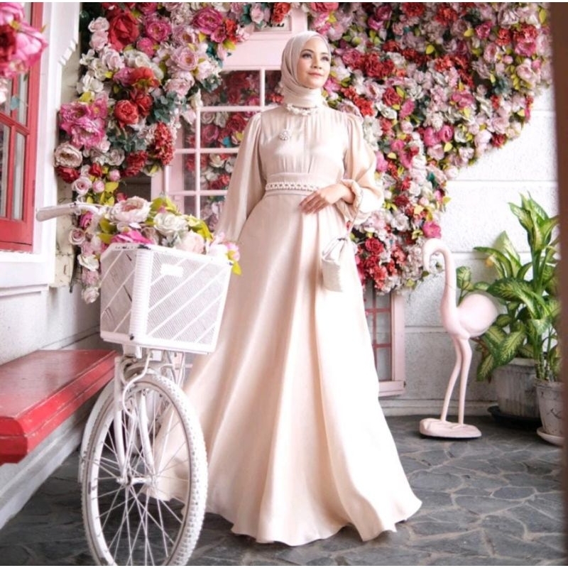Barbie Dress dan Hijab by Ounad Outfit Maxi Dress Pesta Kondangan Lebaran Lengan Panjang dengan Pash