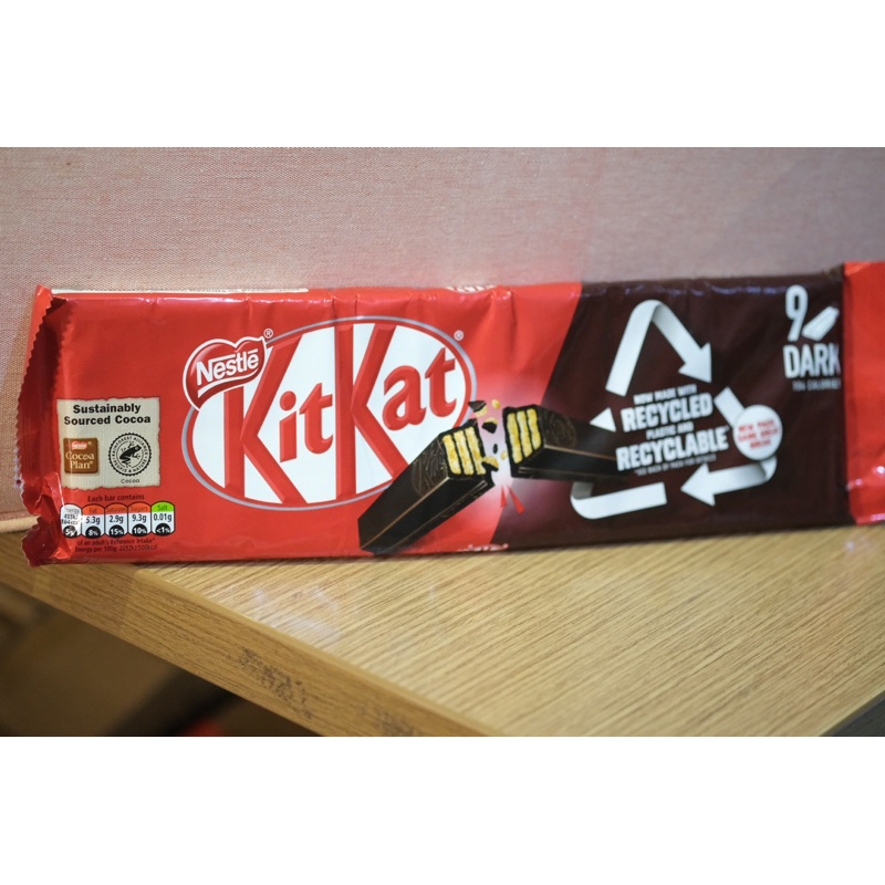 Kitkat bar - 9pcs import singapore