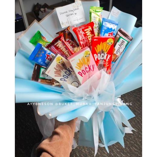 Buket Snack Kertas Warna Biru
