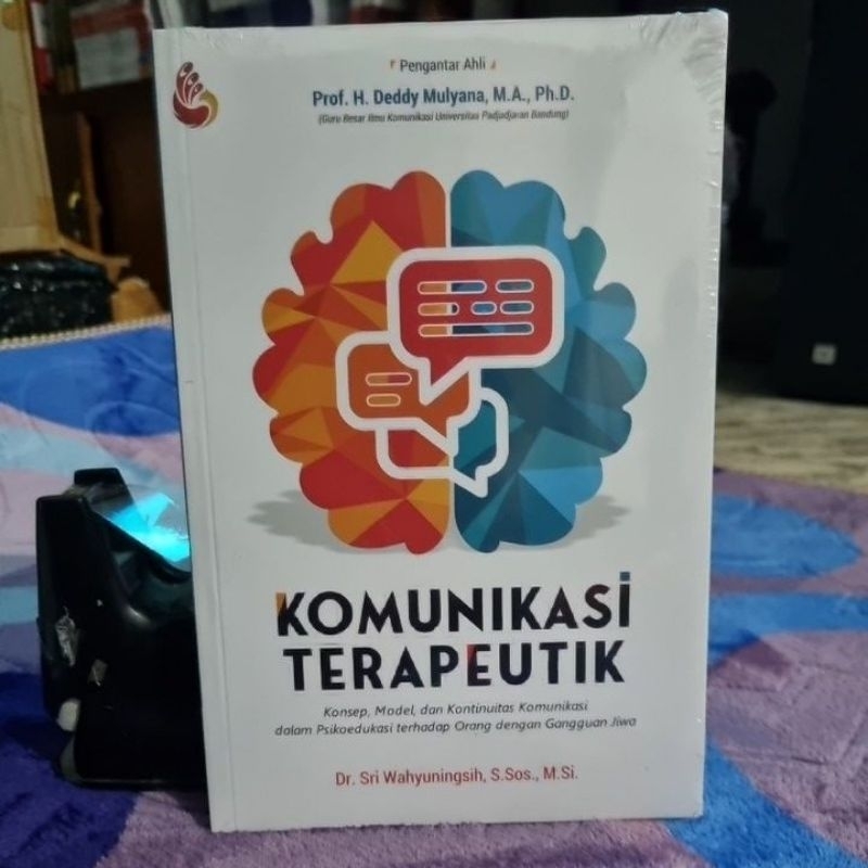 Buku Komunikasi Terapeutik