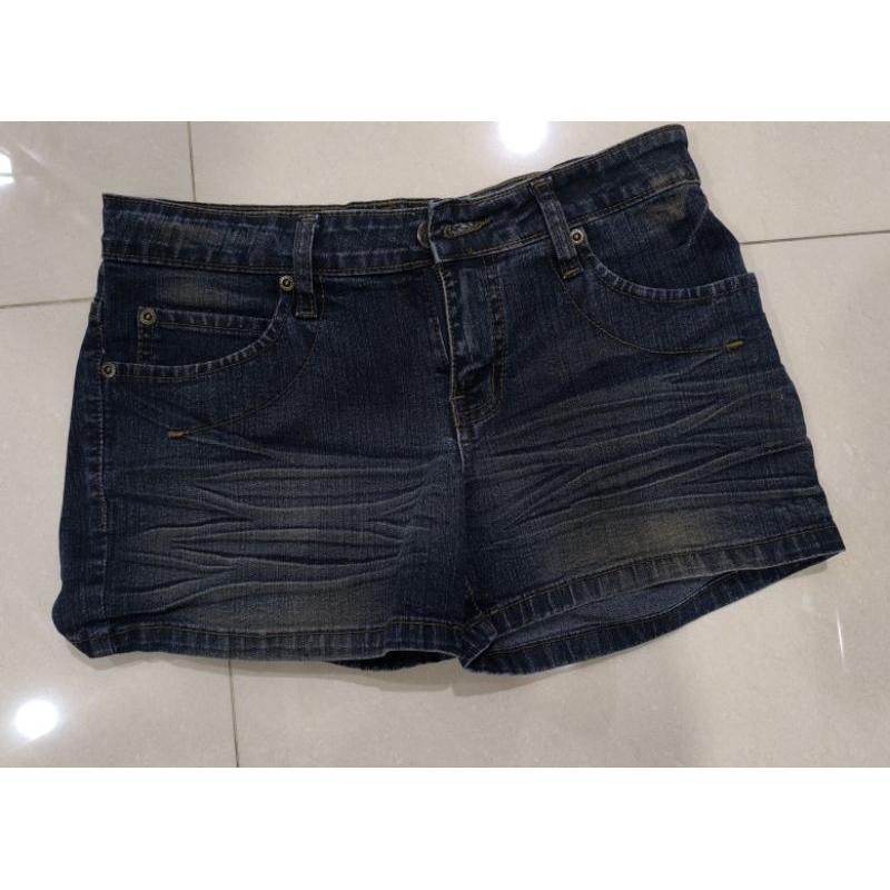preloved celana pendek jeans AKO size XL