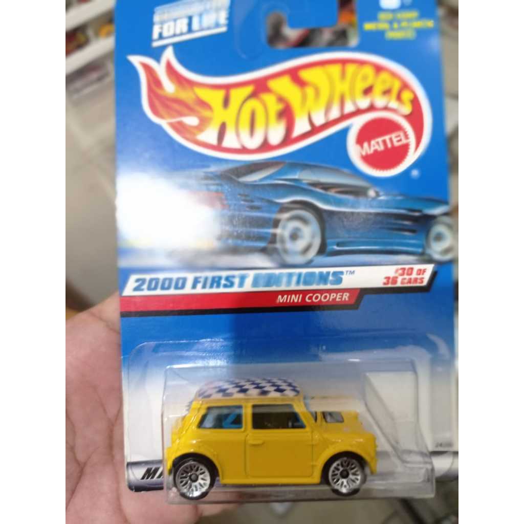 Hotwheels morris mini cooper 2000  first edition kuning yellow
