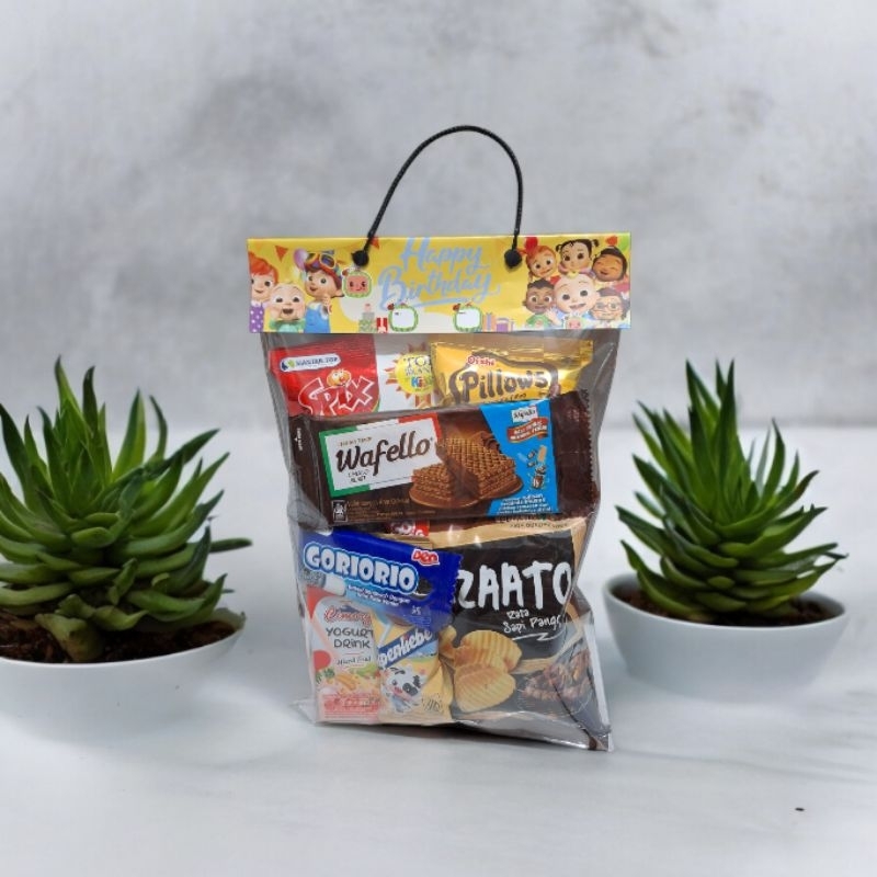 

Snack Ulang Tahun Anak / Souvenir Ulang tahun 10.000an