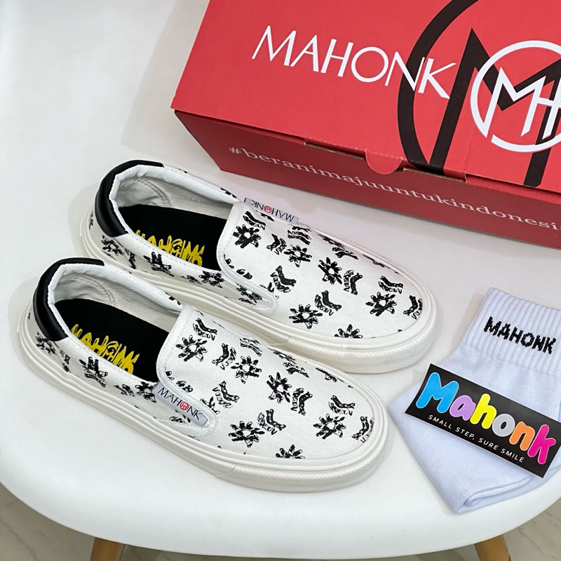 SEPATU SNEAKER SLIPON BRAND LOKAL { Sepatu Mahonk Motif Dabiyah Kaleto Harga Promo } BISA COD