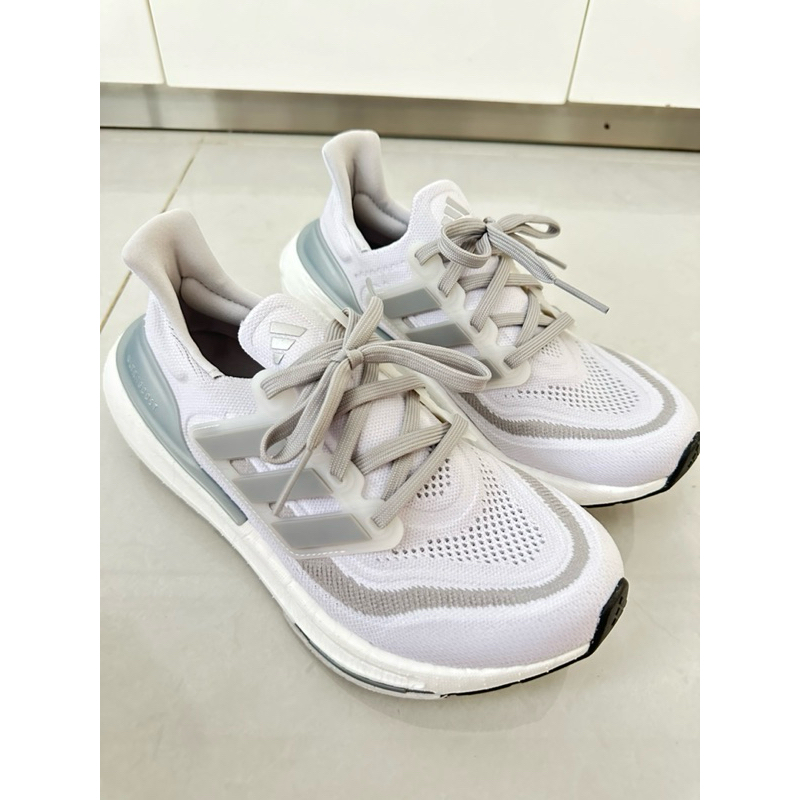 adidas ultraboost original preloved