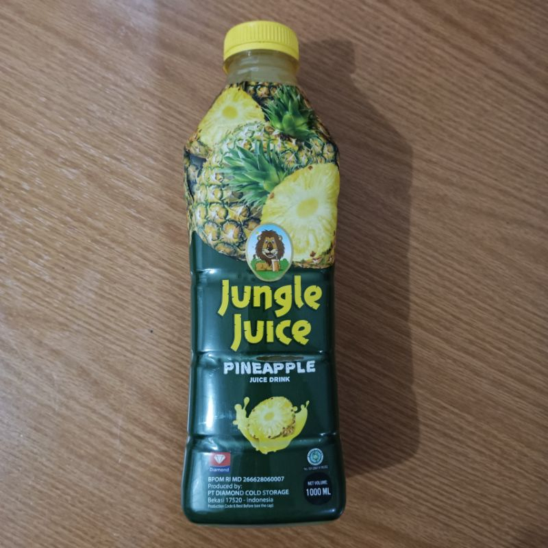 

MINUMAN SARI BUAH JUNGLE JUICE NANAS TERBAK 1 LITER