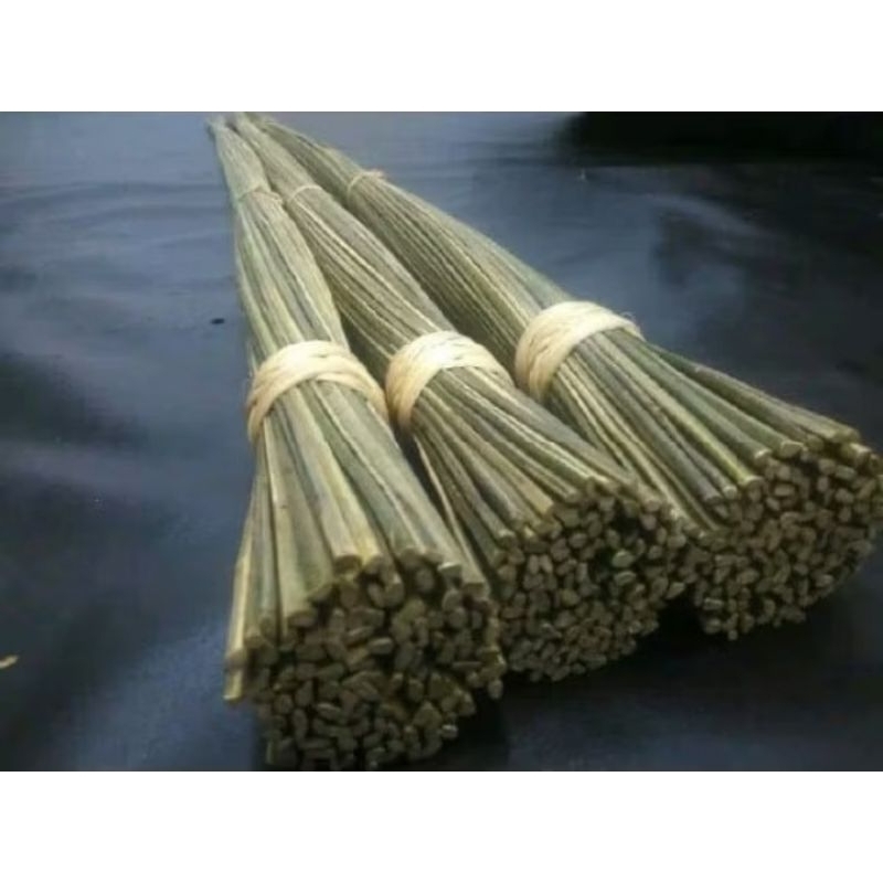 

sapu/ lidi aren dan kunyit 100g