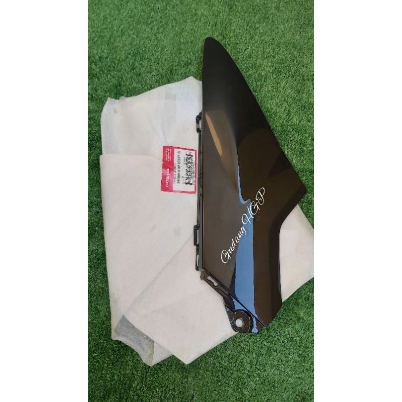 Cover L Side Black Cover Sambungan Body Kiri Honda Supra x 125 Old, Batman 2007-2014 64380-KTM-850FM