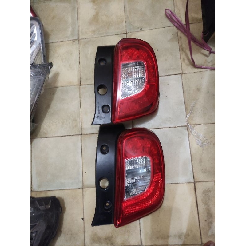 Stoplamp Lampu Belakang Nissan March Led