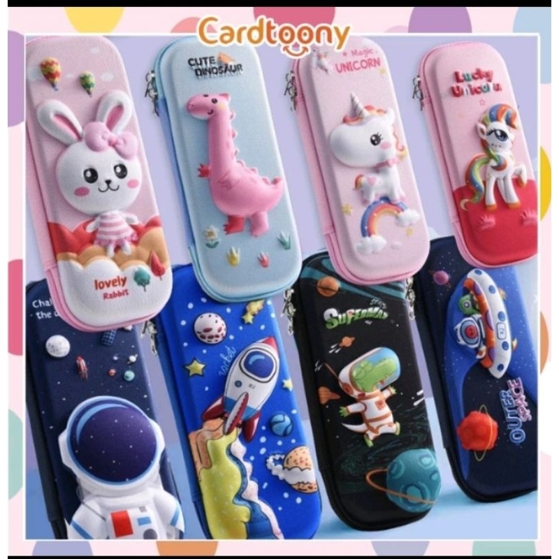 

Kotak Pensil / Tempat pensil Anak Sekolah Perempuan Dan Laki laki , Motif Timbul
