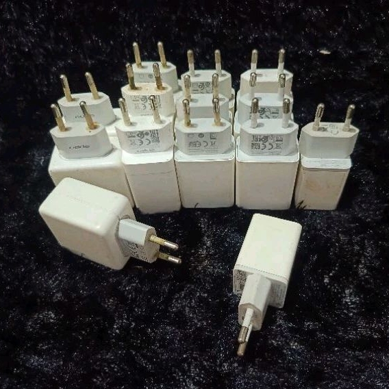 ADAPTOR cas OPPO ori copotan hp bekas bergaransi