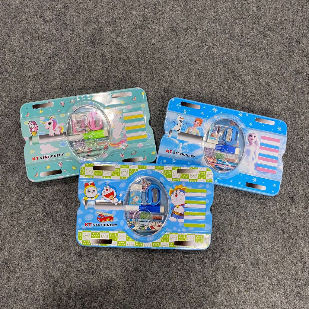 

TEMPAT PENSIL KALENG KARAKTER