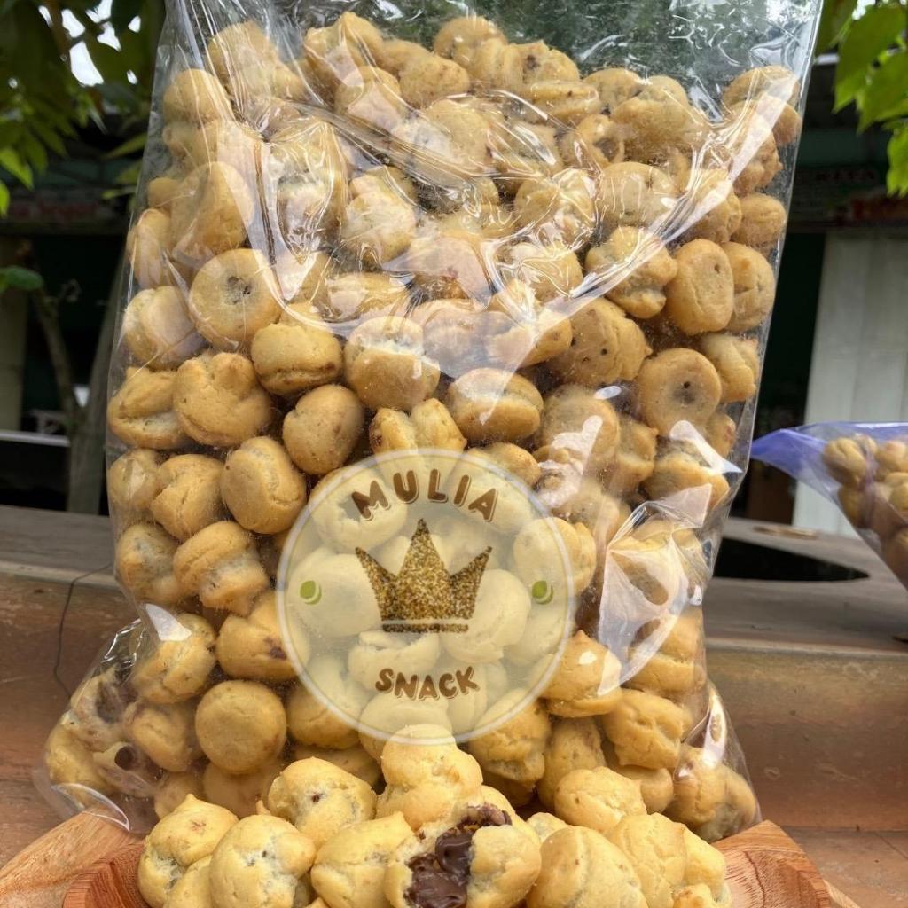 

Soes cokelat lumer 1 KG PREMIUM tidak serik