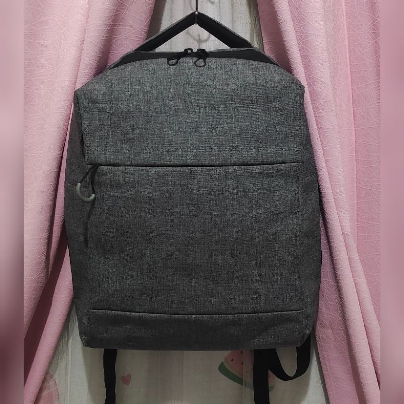 tas ransel laptop. tas ransel atas koper. tas ransel sekolah. tas ransel preloved