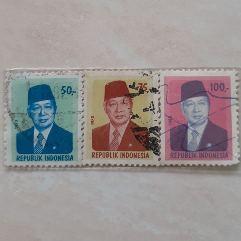 

(A) Perangko Indonesia Presiden Soeharto Tahun 1980 set 3pcs