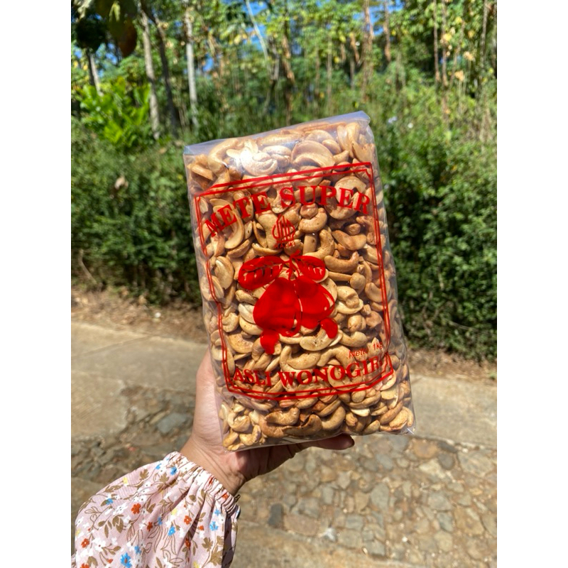 

KACANG METE BELAH DUA GORENG ASLI WONOGIRI