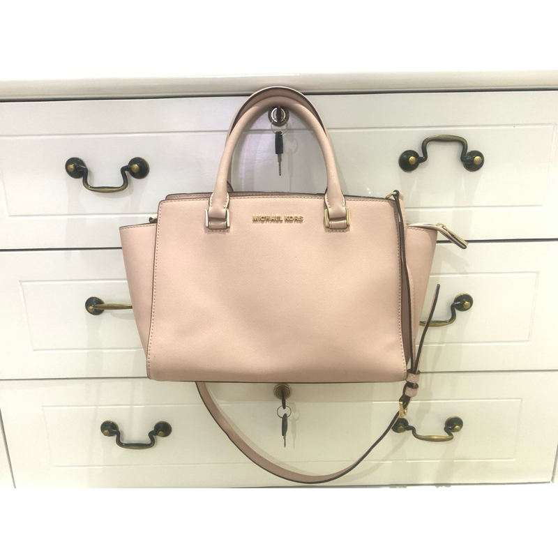 Preloved MK Selma Top Handle