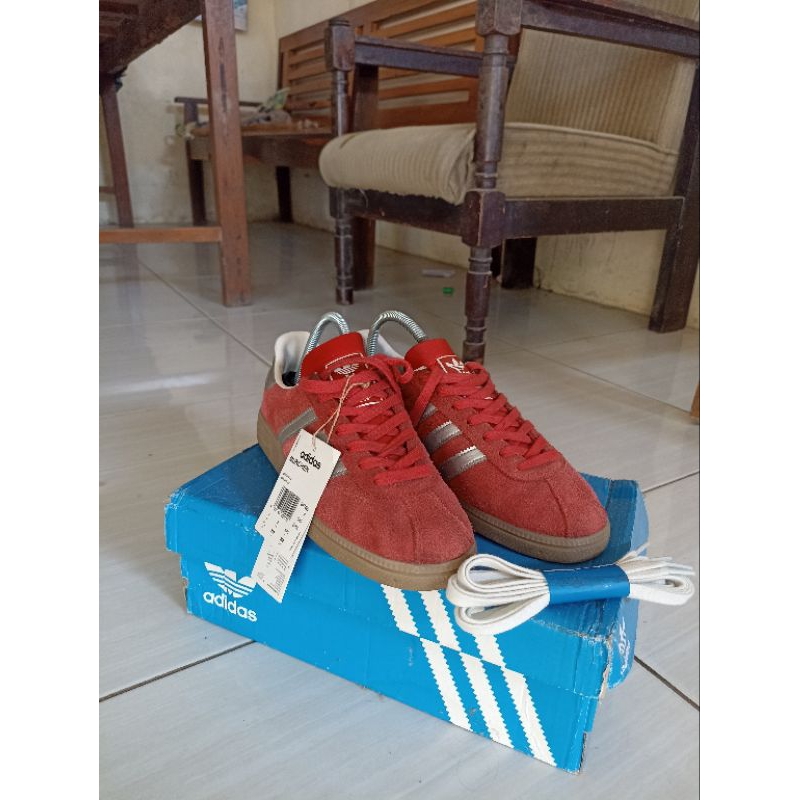 adidas munchen red scarlet