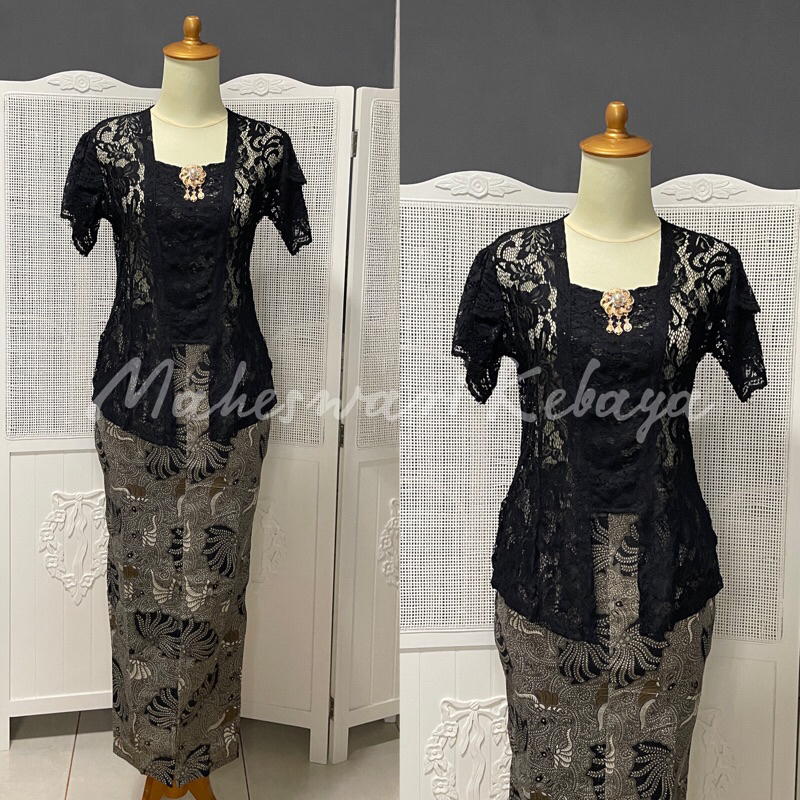Kebaya Bali Set Brukat Lilit Hitam Rok Batik Bros