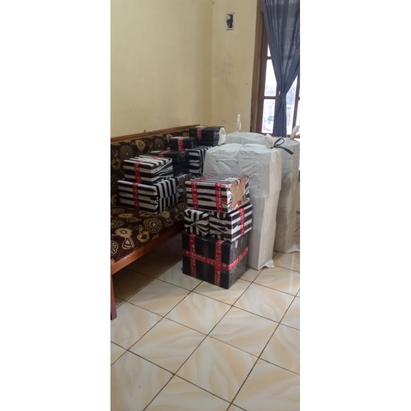 

Sekar_Shop07 Kentangmustofa/1 Kilo /Garing Kriuk/Tampa Bahan Pengawet