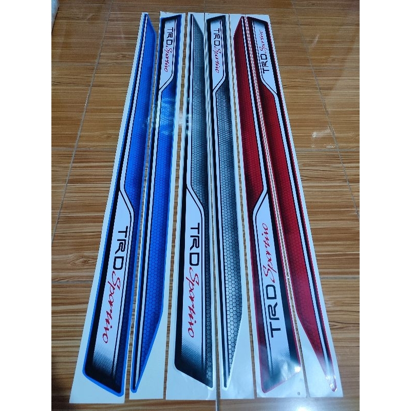 stiker body samping rush 2015-2017 1 set (kanan-kiri)