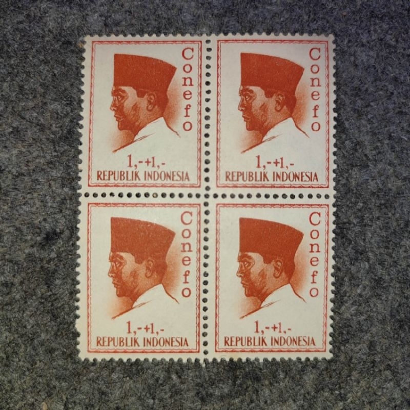 

(GRESS/BARU) Paket perangko lama sukarno conefo nominal 1,-+1, rupiah masih utuh gandeng 4 perangko belum terpakai