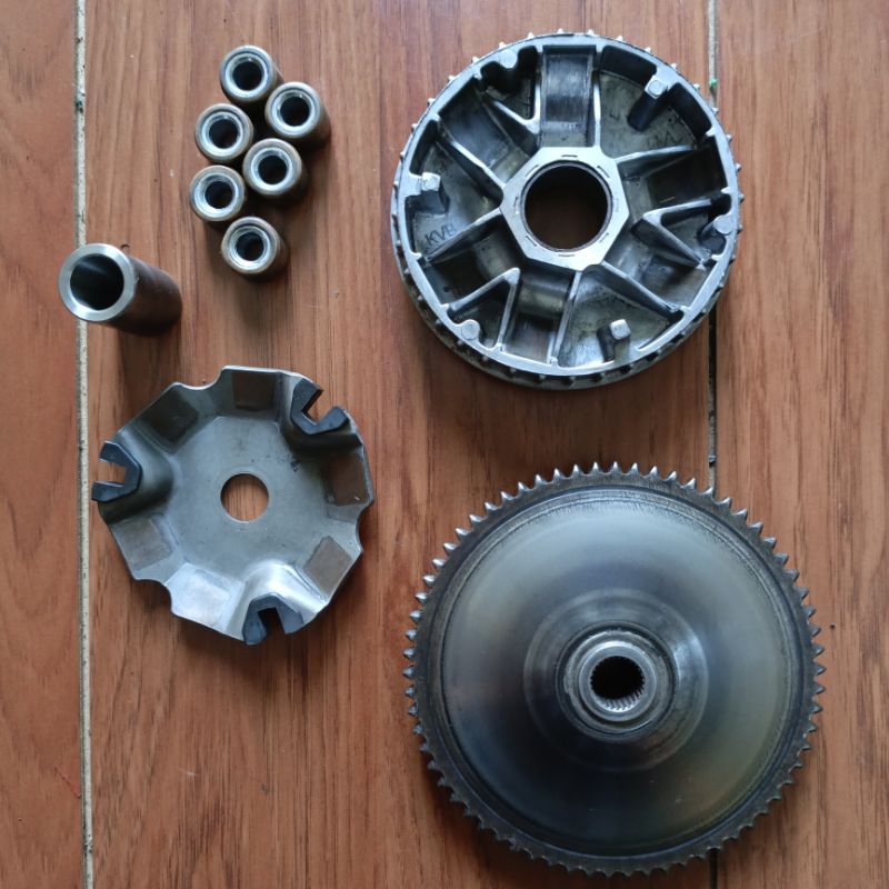 pulley puli pulli rumah loler depan set ori honda vario 110 karbu vario techno kvb