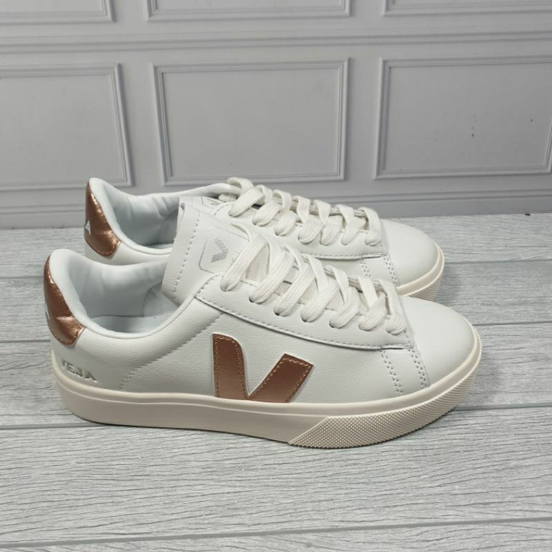 SEPATU VEJA WHITE GOLD