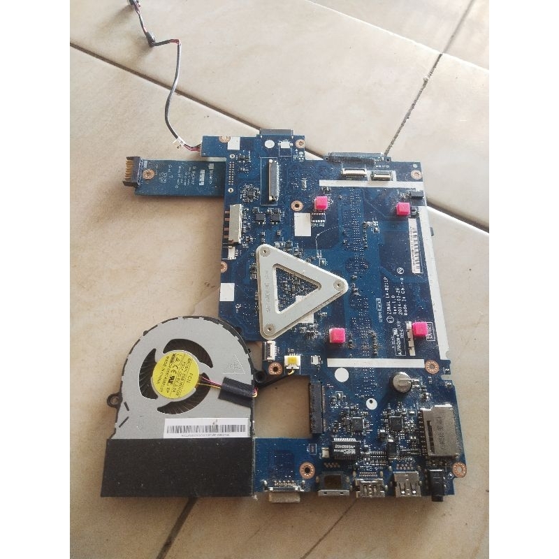 motherboard Acer E5-511