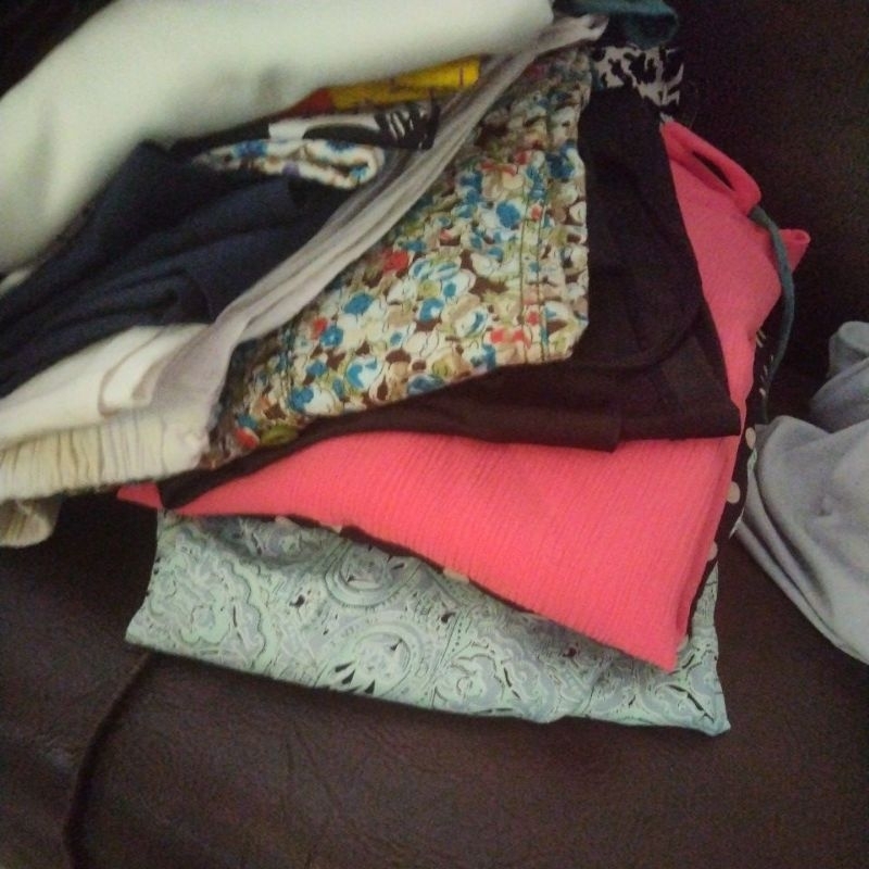 BAJU PRELOVED PRIBADI