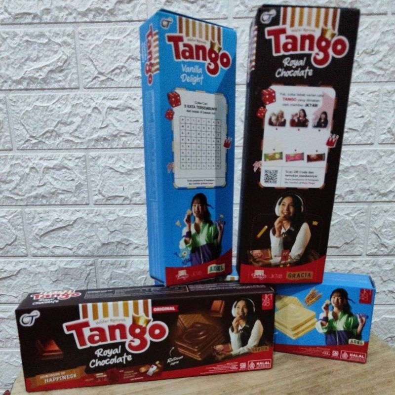 

TANGO Wafer 133gr JKT48, Dapatkan PC Group JKT48 Official (Random, Bila Beruntung)