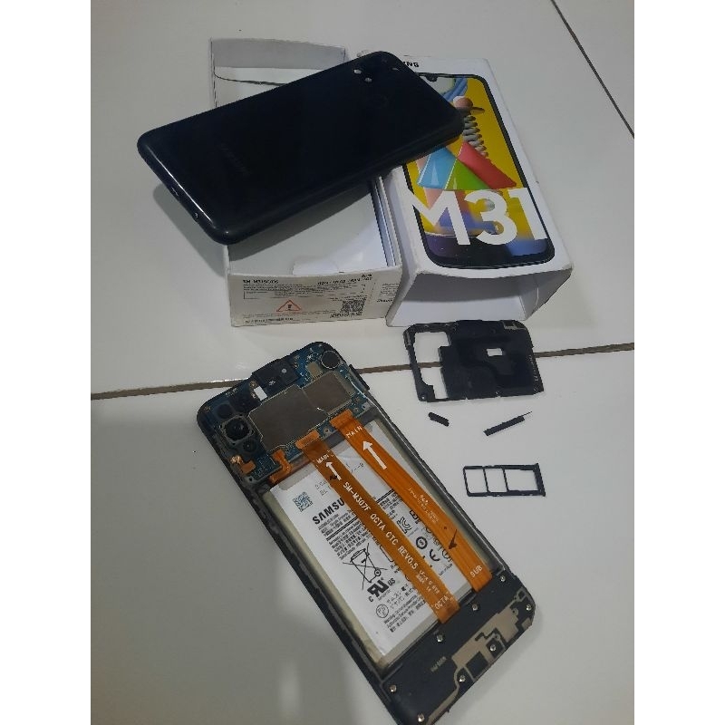 SAMSUNG M31 MINUS LCD