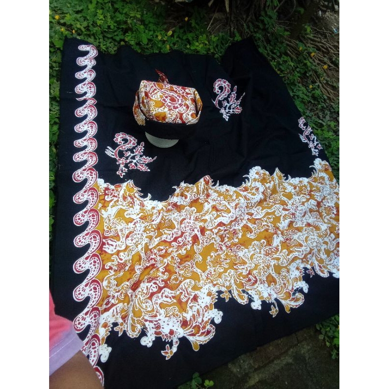 kapuronto kain batik banyuwangi dan udeng instan