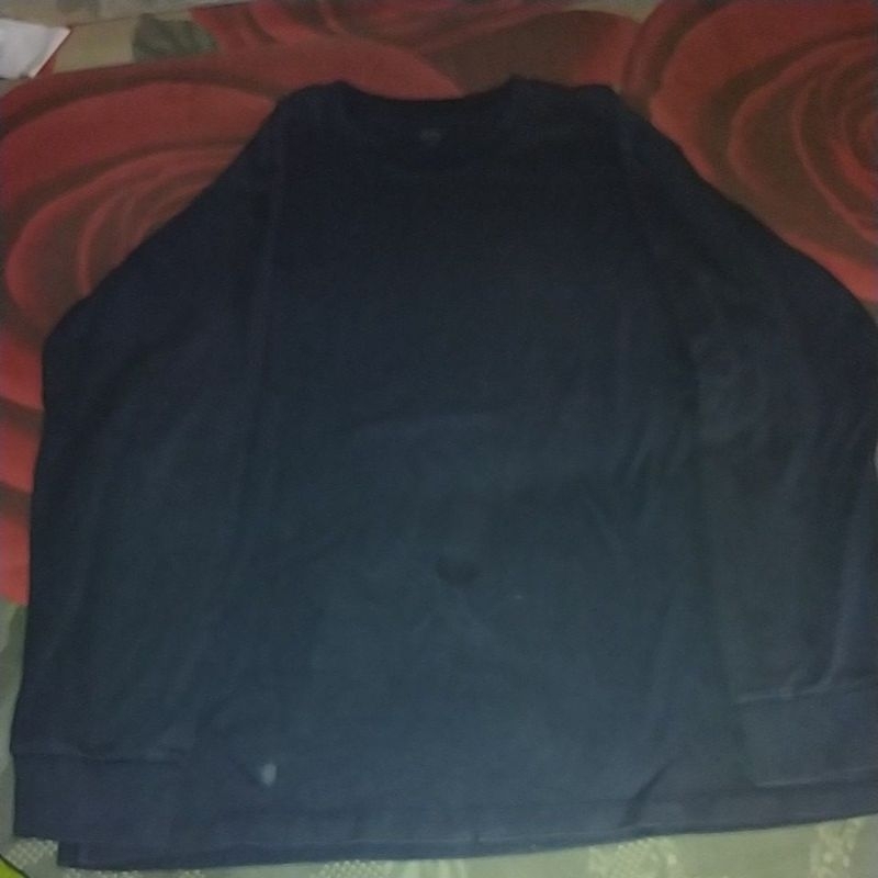 kaos lengan panjang UNIQLO