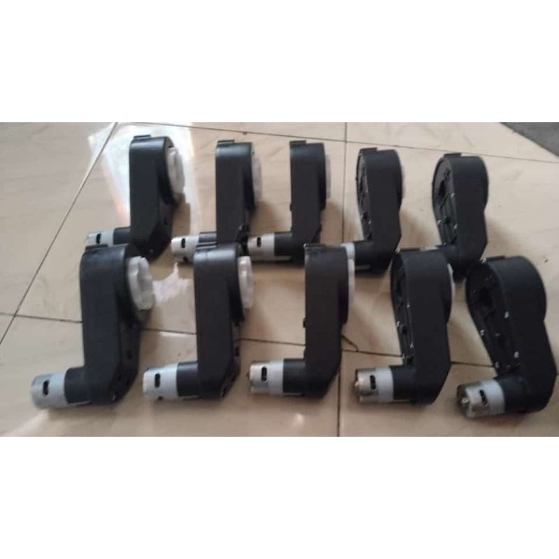 DINAMO GEAR BOX MOBIL MAINAN