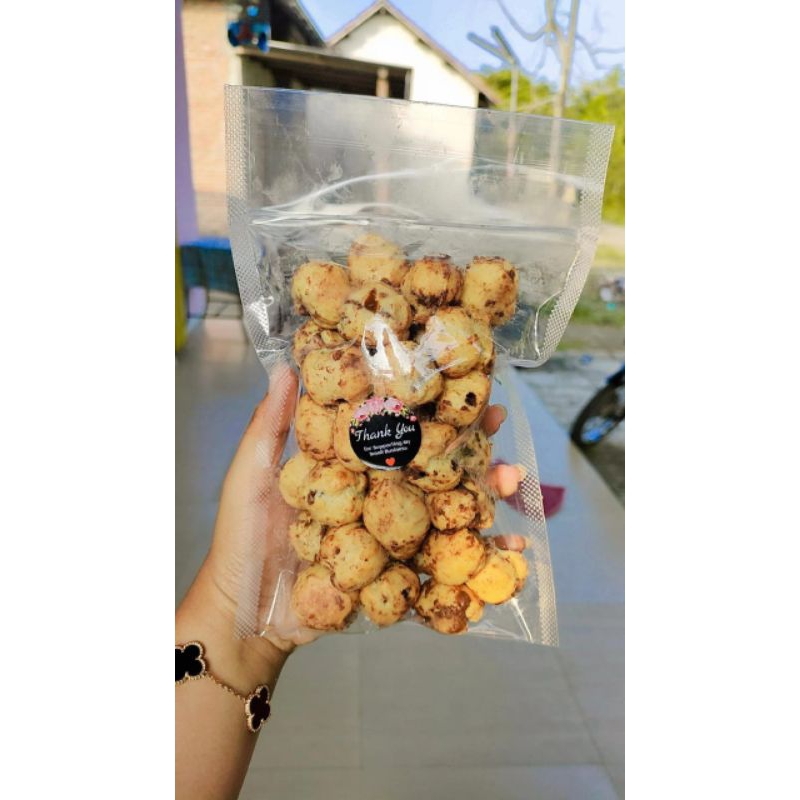 

KUE SOES COKLAT ISI 150GRAM