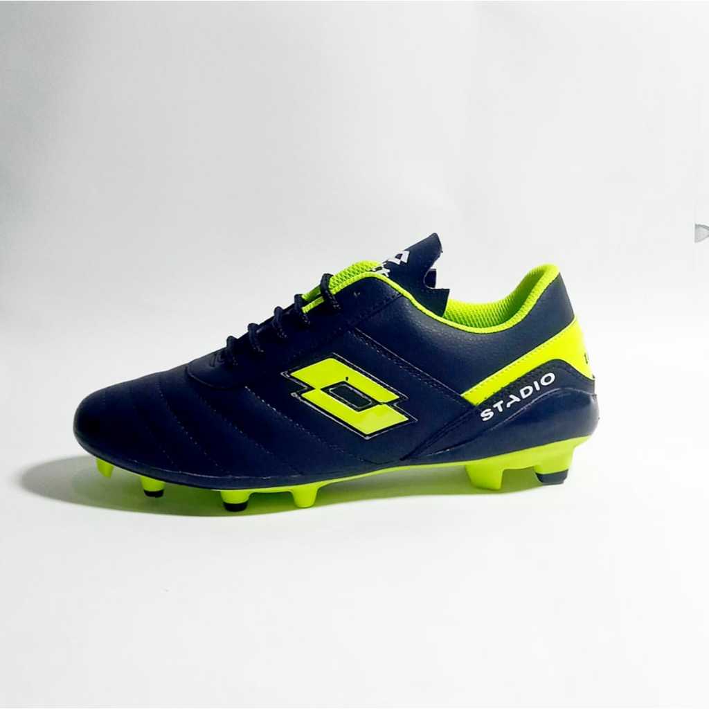 sepatu bola kulit sepak bola pria