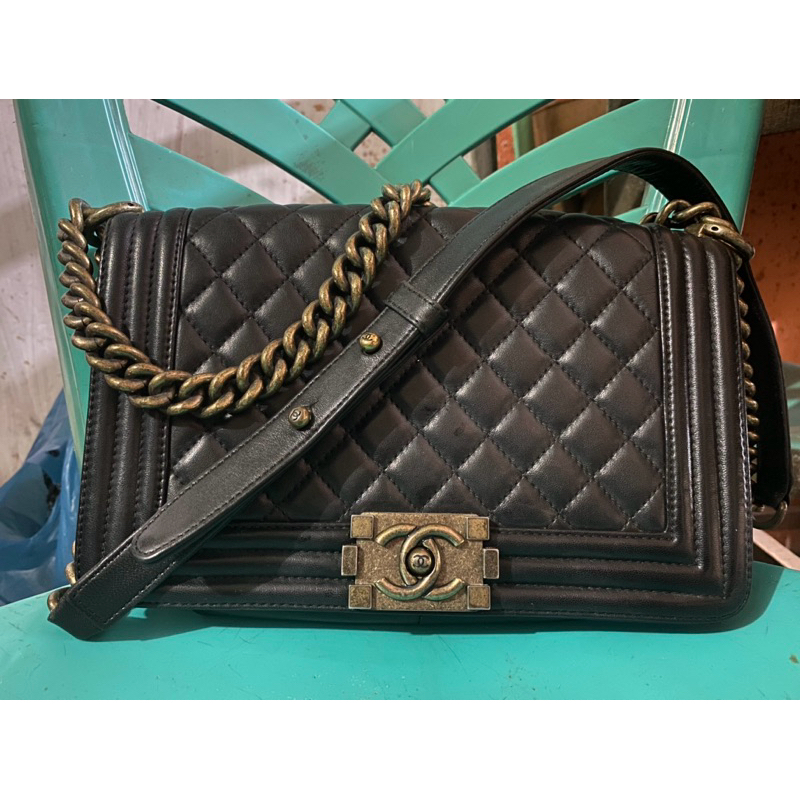 chanel boy preloved bag lambskin/ cendol