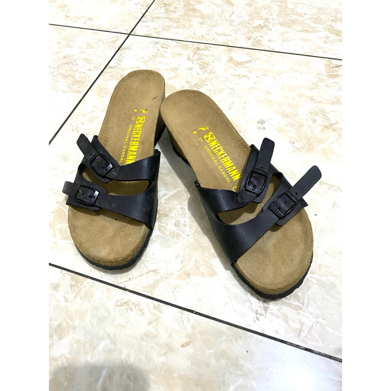 Sandal Neckerman