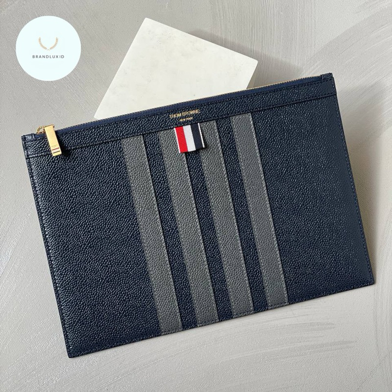 

Thom Browne Pebble Grain Leather 4-Bar Small Document Holder
